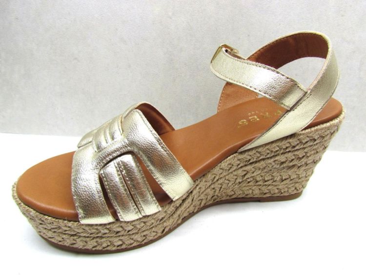 CYPRES SANDAAL HOOG (CY-14372) - De Gouden Schoe